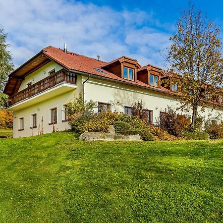 Apartman Nahore Vacov Екстериор снимка