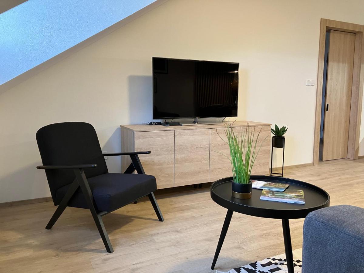 Apartman Nahore Vacov Екстериор снимка