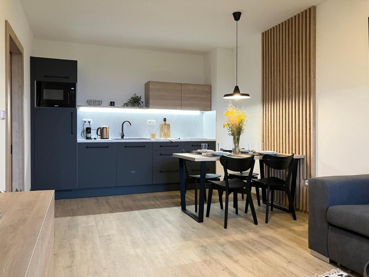 Apartman Nahore Vacov Екстериор снимка