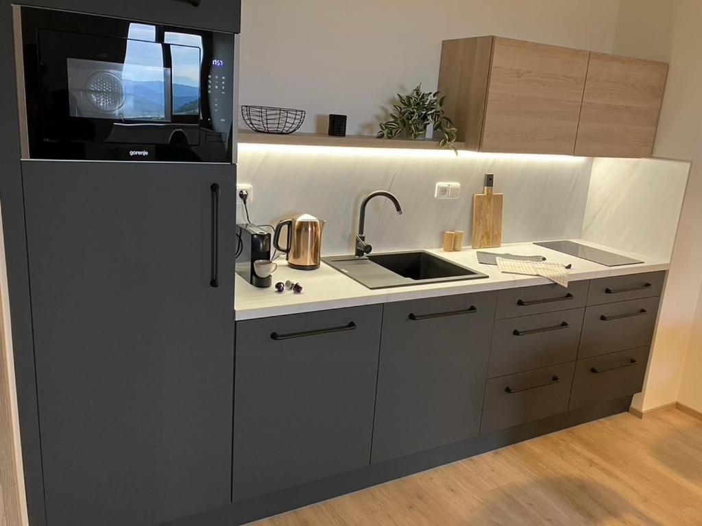Apartman Nahore Vacov Екстериор снимка